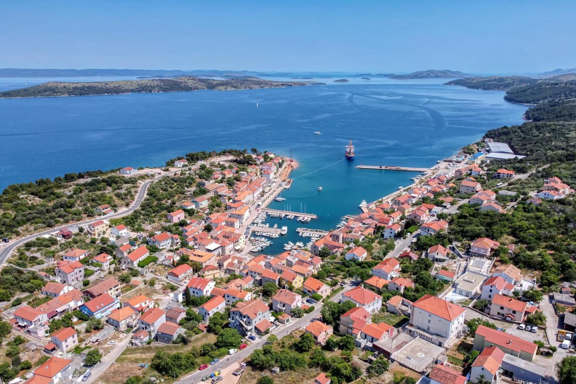 Apartment By The Sea Sali, Dugi Otok - 8121 *